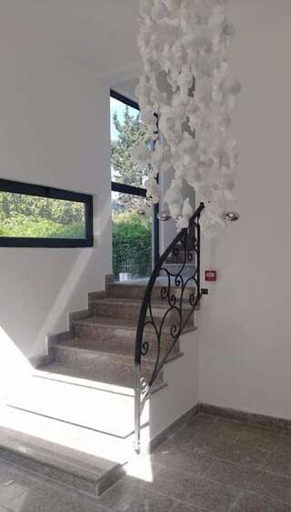 Отель GARNİ HOTEL LANA Добра-Вода Трехместный номер-26