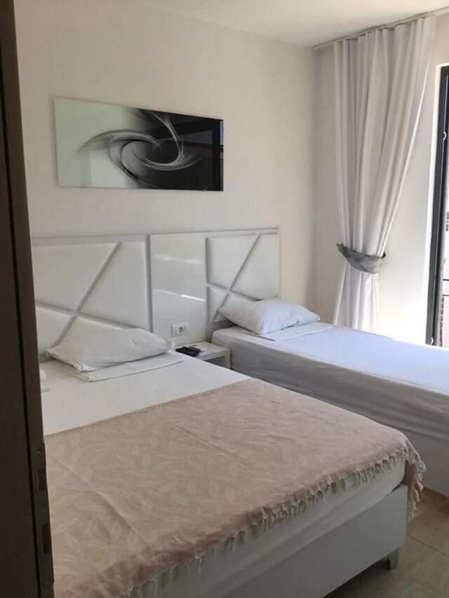 Отель GARNİ HOTEL LANA Добра-Вода-23